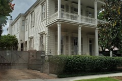 House in the Garden District